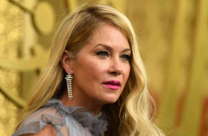 Christina Applegate says she refuses to let multiple sclerosis ‘stop her’