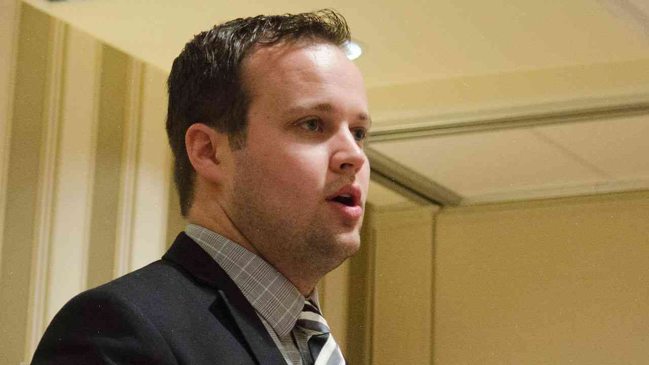 Duggar lawyers: City should do more before trying to get Josh in court